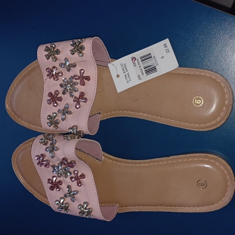 Ladies size 9 brown sandal by CBOCS